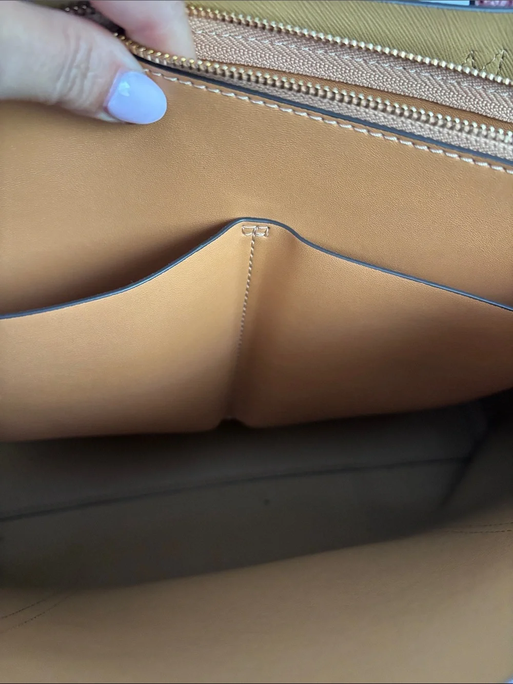 Tory Burch Perry triple compartment Leather Tote with Contrast Interior